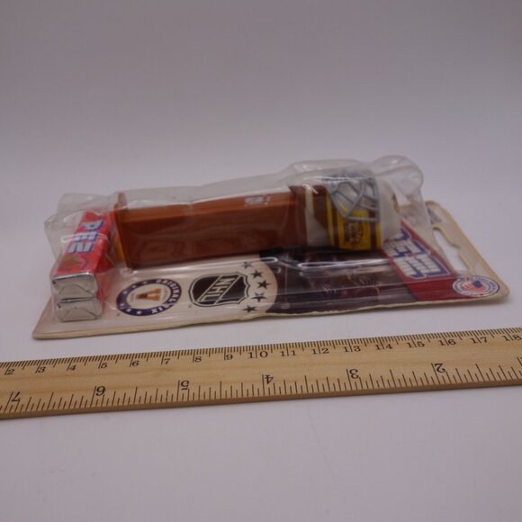 Limited Edition Pez NHL Boston Bruins with Cherry Candy Lot# 148962 - Picture 5 of 15